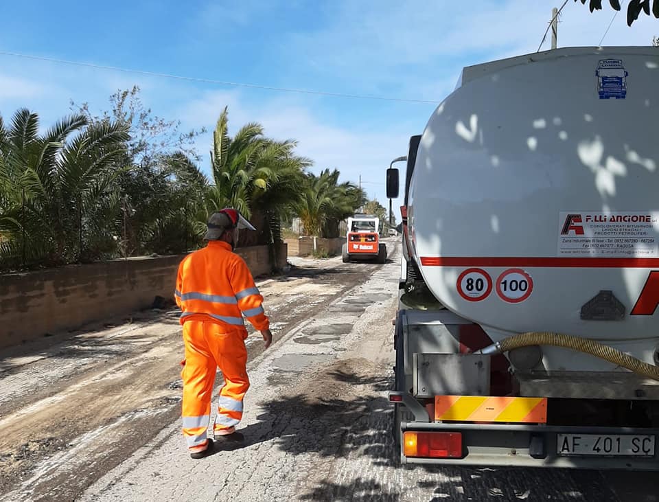  Asfalto in contrada Pescazze: “Il sindaco sbandiera meriti che non ha”