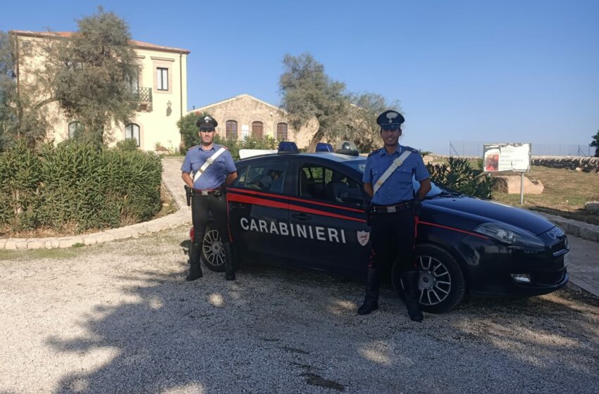  Scavi abusivi a Kamarina: banda di tombaroli fermata dai carabinieri