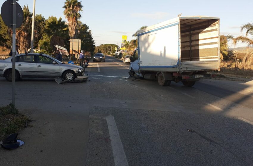  Incidente all’uscita di Santa Croce: carambola fra tre mezzi, feriti lievi