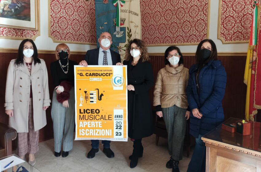  A Comiso un nuovo liceo musicale. La preside in visita a Santa Croce