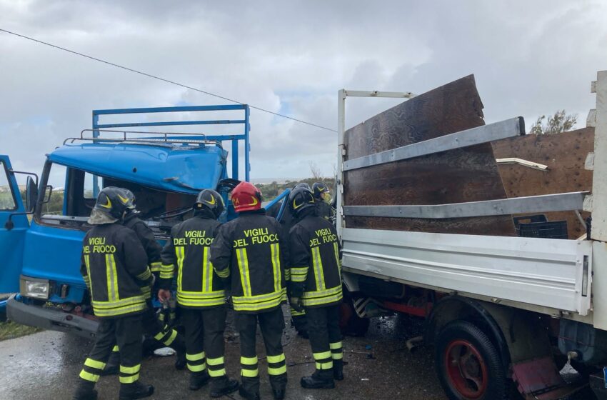  Grave incidente fra due camion: un ferito in elisoccorso a Catania