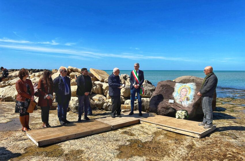  Inaugurato e benedetto il dipinto di Gianni Giacchi alla torre di P.Secca