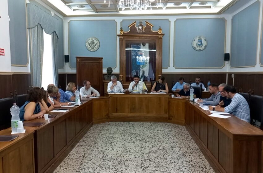  Consiglio comunale: ok ad anticipazione di 28 mila euro per Iblea Acque