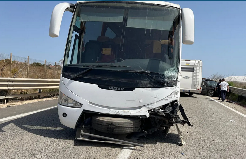  Incidente al bus che riportava a casa gli studenti dell’Agrario