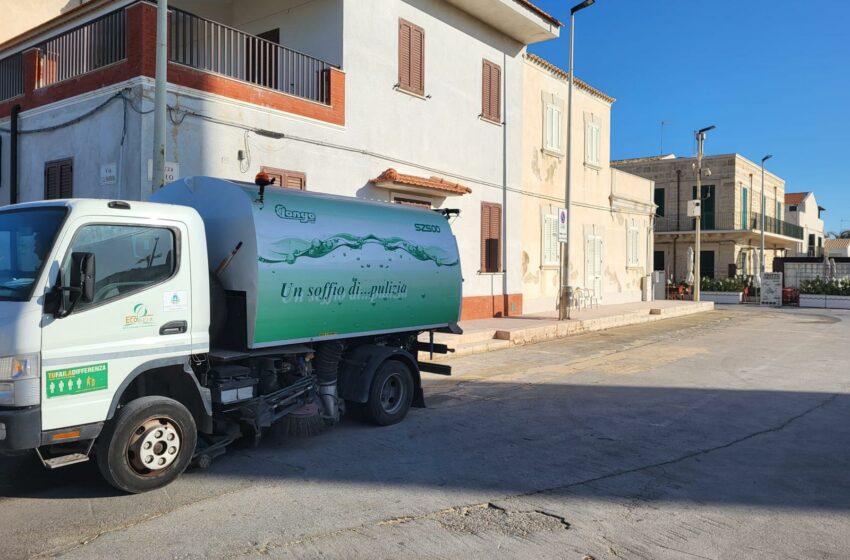 Decoro urbano, affitata nuova spazzatrice: 41 mila euro per ripulire