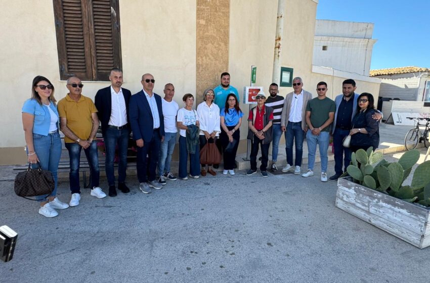 Un dono per la comunità: un defibrillatore in piazza grazie all’associazione Astra e alla generosità delle famiglie